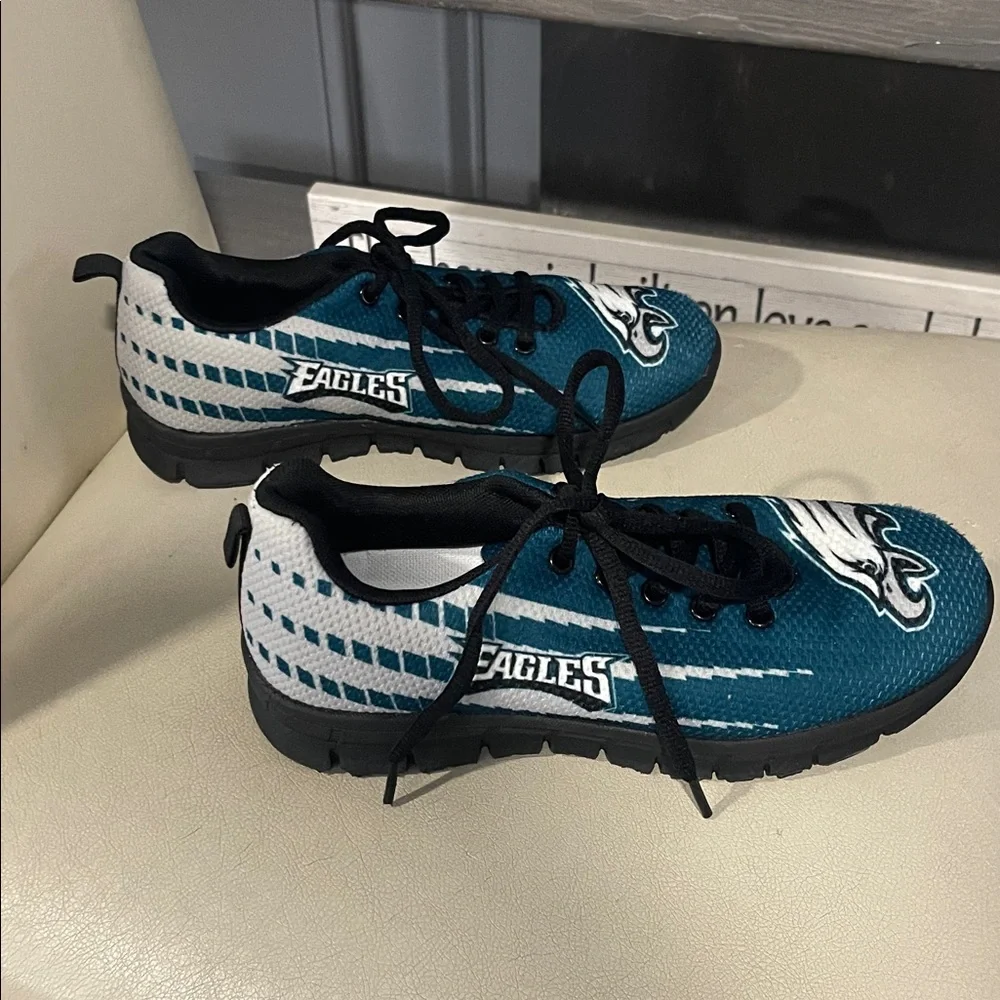 Philadelphia Eagles Sneakers Lightweight Football NFL Size 7 - Picture 4 of 6